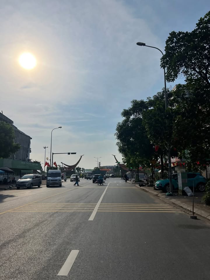 Đất Trâu Quỳ Gia Lâm 30m² - Đường Ô Tô 4m, Kinh Doanh Đắc Địa!