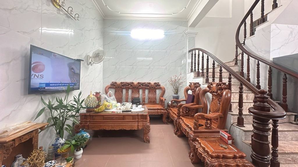 Nhà riêng Sài Đồng 50m² giá 6 tỷ - Mặt tiền siêu đỉnh, gần hồ điều hòa!