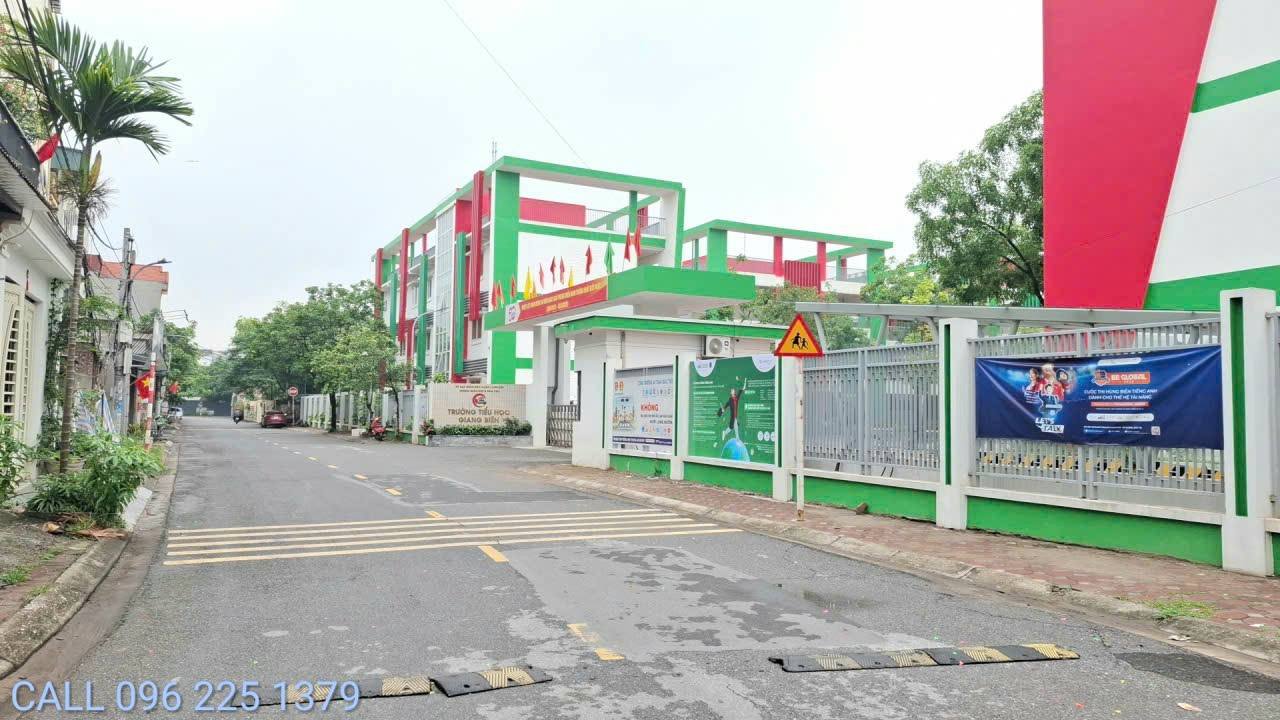 Đất nền Giang Biên 137m² giá 15 tỷ - Mặt tiền khủng, cơ hội đầu tư vàng!