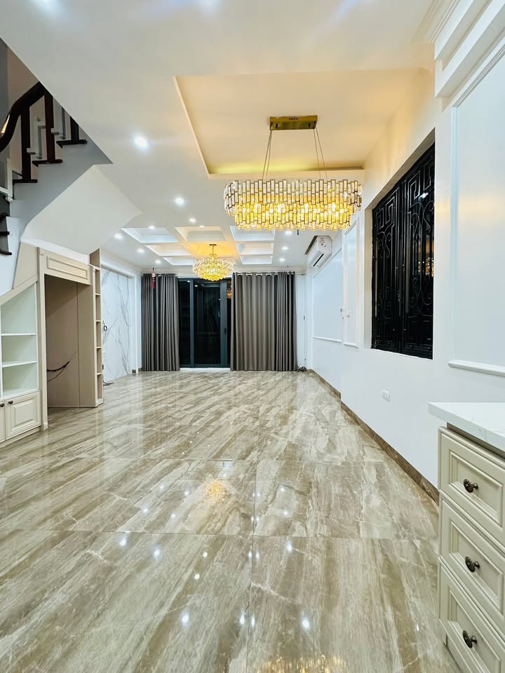 Nhà riêng Bồ Đề, Long Biên 45m² giá thỏa thuận - Gara ô tô, Full nội thất!