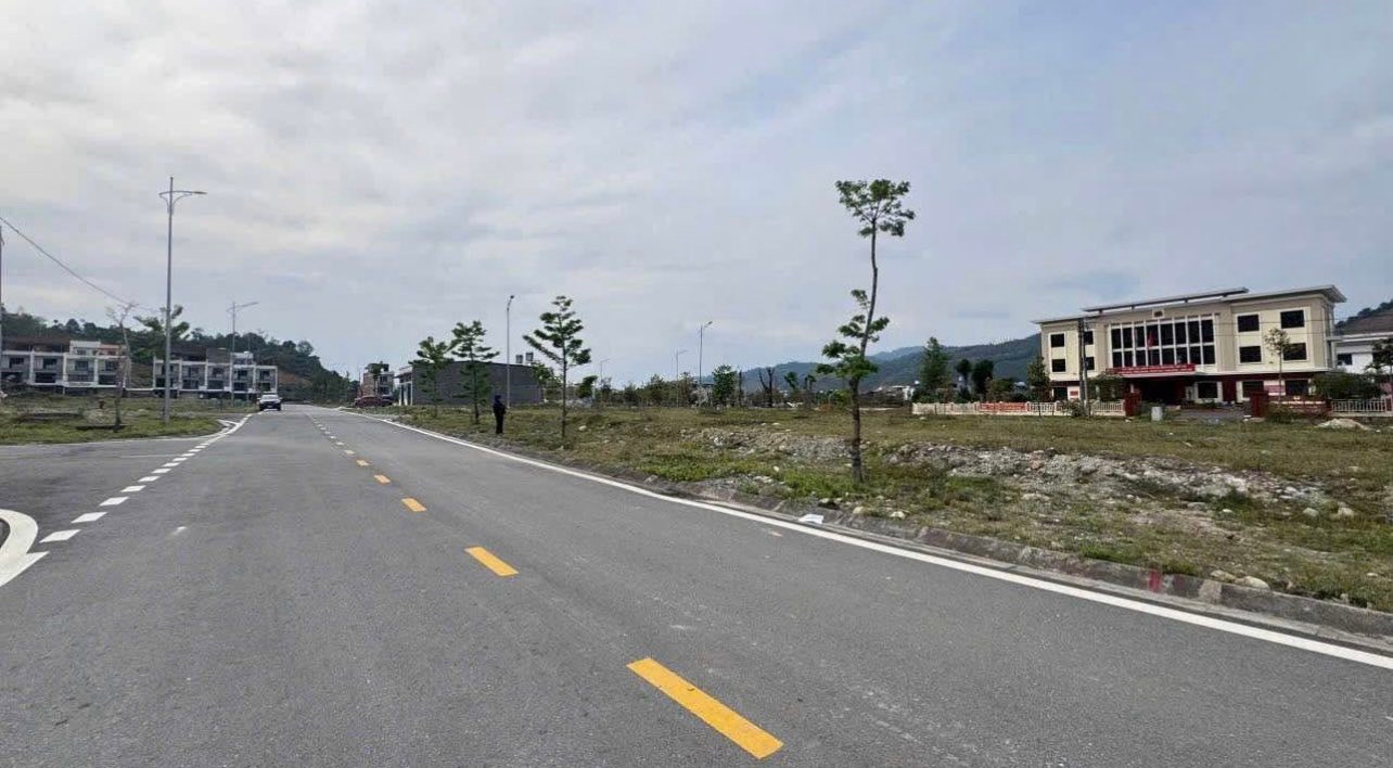 Đất nền Cam Đường, Lào Cai 106m² giá 1.6 tỷ - Vị trí đắc địa gần nhiều tiện ích!
