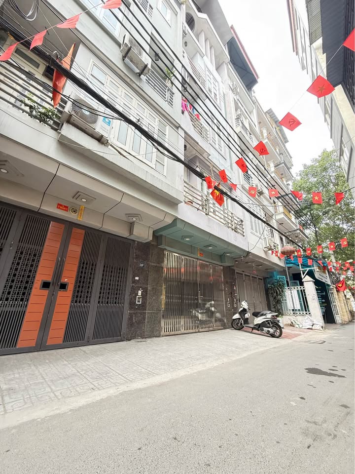 Nhà phố Trung Kính 75m² - 6 tầng, ô tô vào nhà - Nhỉnh 20 tỷ