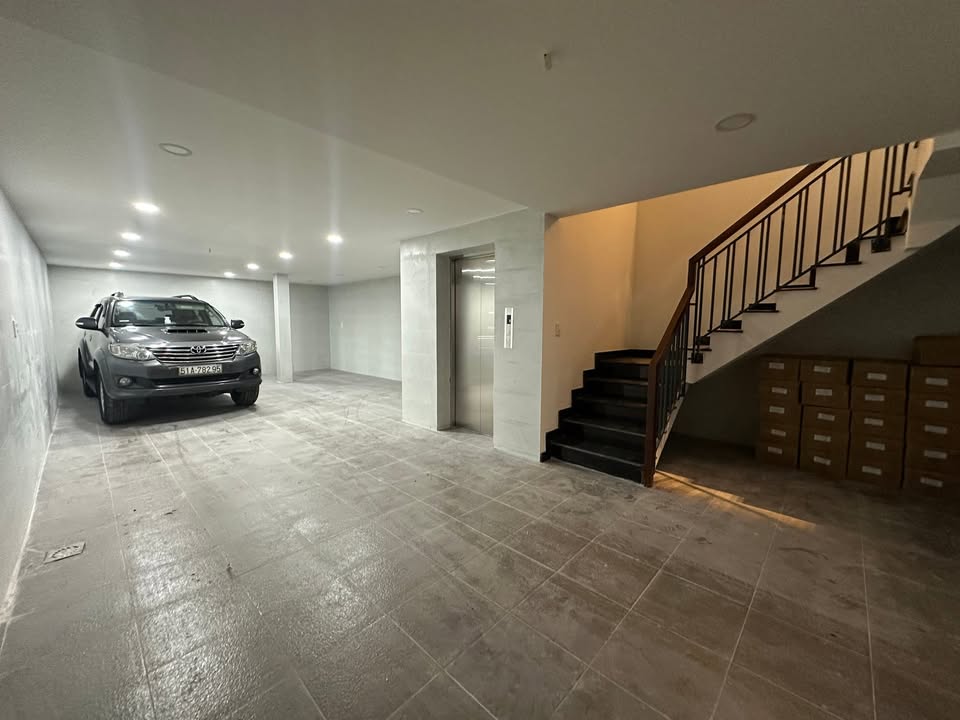 Cho thuê văn phòng mới xây tại Đông Thủ Thiêm Quận 2 - Giá 45 triệu/tháng