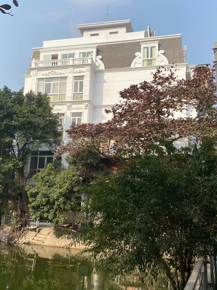 Nhà mặt phố Quan Nhân 103m² giá 50 tỷ - Lô góc, kinh doanh đỉnh cao!