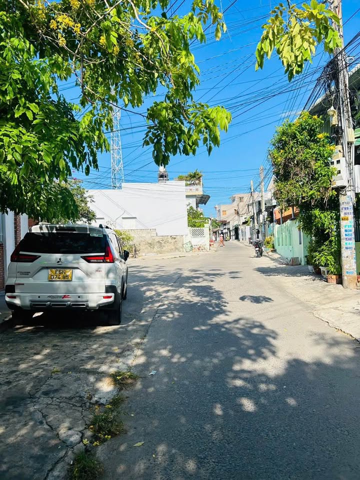 Nhà phố Mũi Né Phan Thiết 138m² giá 2.6 tỷ - Mặt tiền đường Tô Ngọc Vân gần biển!