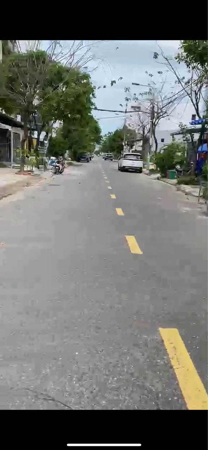 Nhà 3 tầng tại Đô Thị Hoà Xuân, Đà Nẵng 100m² - Sẵn sàng vào ở!