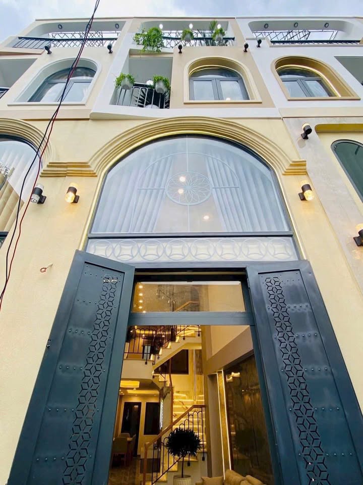 Nhà đẹp 4 tầng Phạm Văn Chiêu Gò Vấp 42m² giá 6.1 tỷ - Tặng nội thất theo nhà!