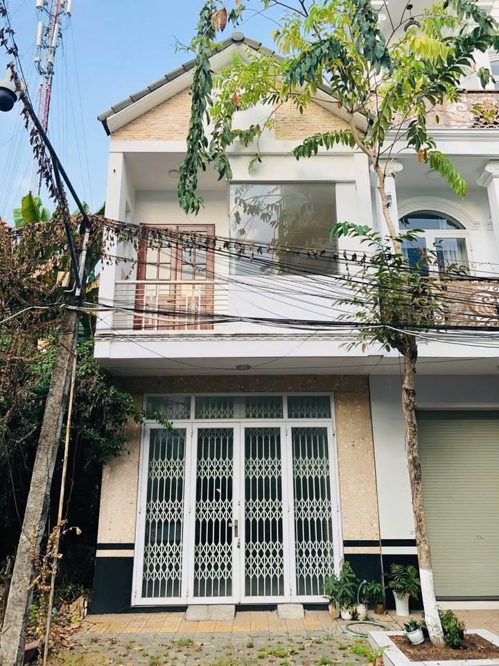 Nhà trệt 1 lầu cho thuê KDC Hưng Phú, Cần Thơ 81m² giá 9 triệu - Phù hợp ở và văn phòng!