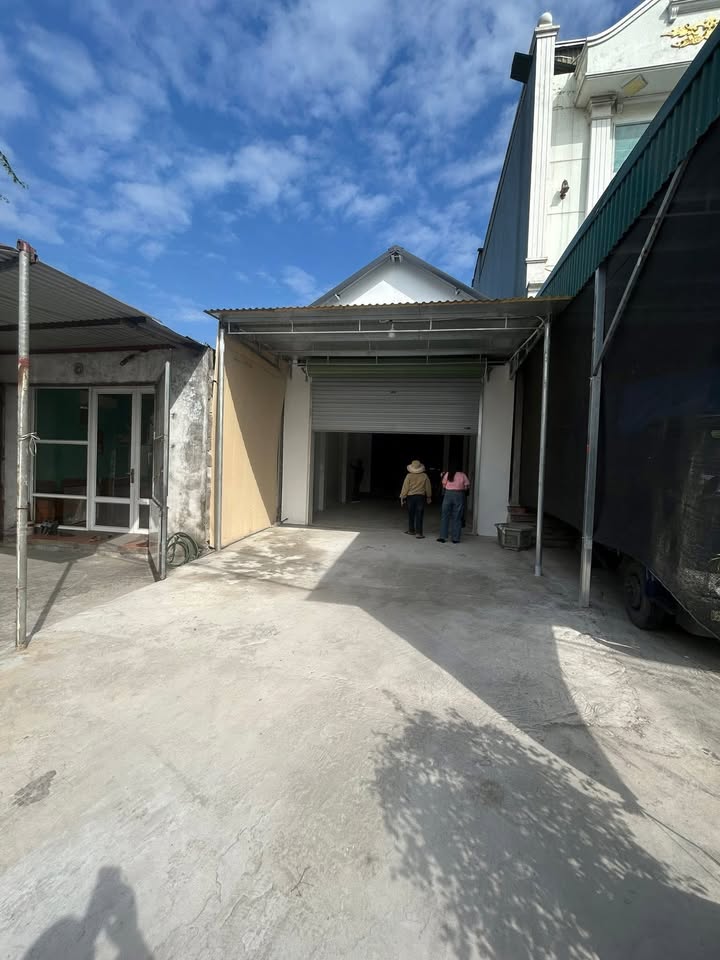 Bán nhà gác lửng 158m² mặt tiền kinh doanh - Quốc lộ 18A, Đông Triều, Quảng Ninh