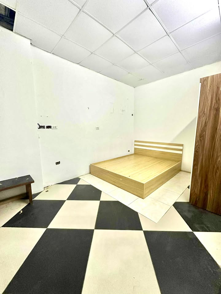 Phòng cho thuê tại 60 Lý Tự Trọng, Quang Trung, Hà Đông - Giá 2.4 triệu/tháng