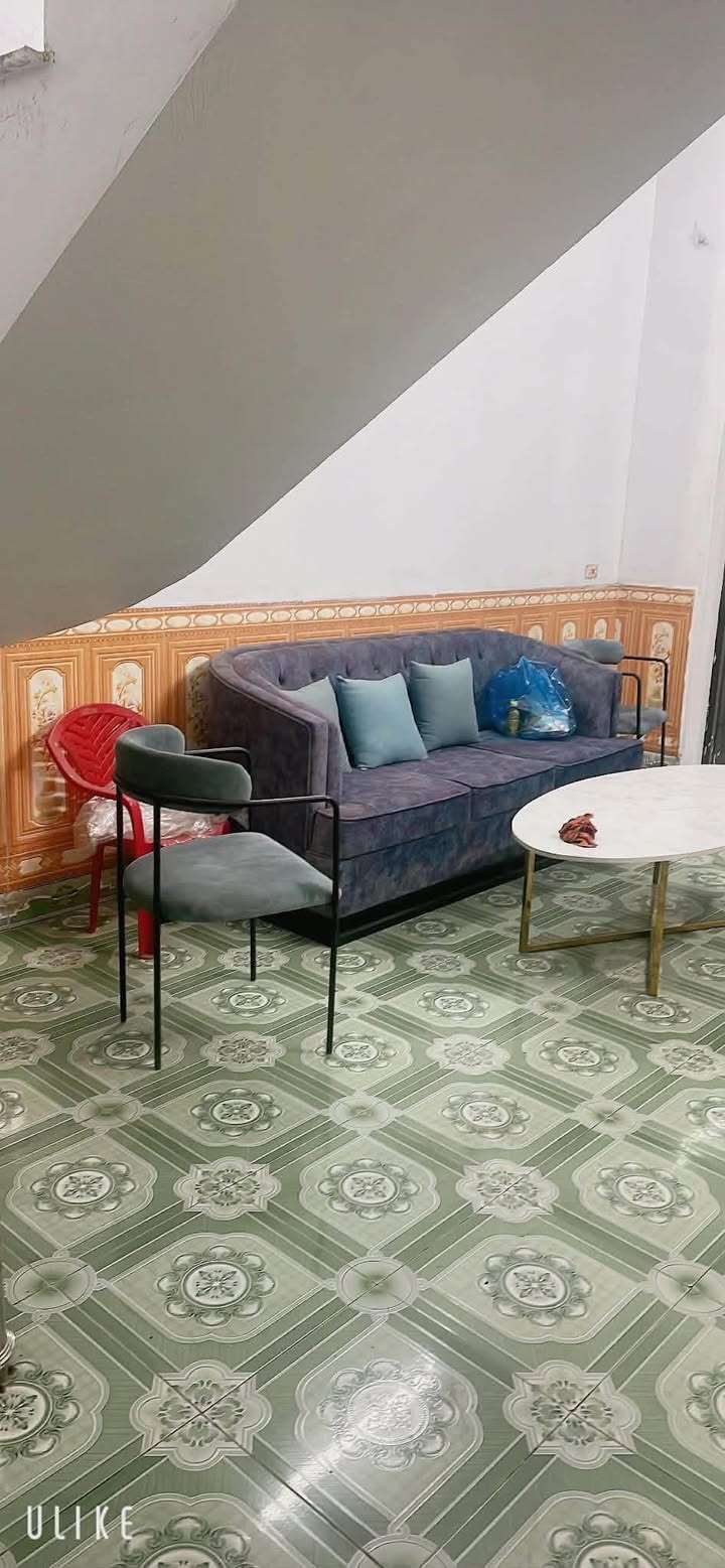 Nhà 2 tầng Cẩm Trung, Quảng Ninh 50m² giá 1.55 tỷ - Sẵn sàng vào ở ngay!