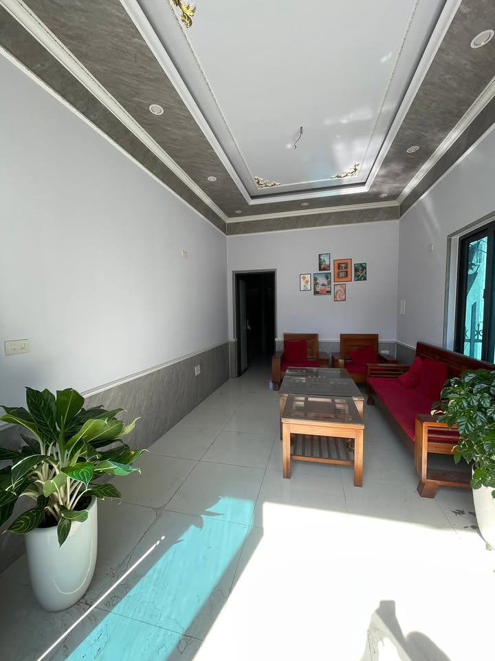 Nhà cho thuê Cẩm Đông 2 tầng giá 3 triệu - Hướng Nam, gần biển!