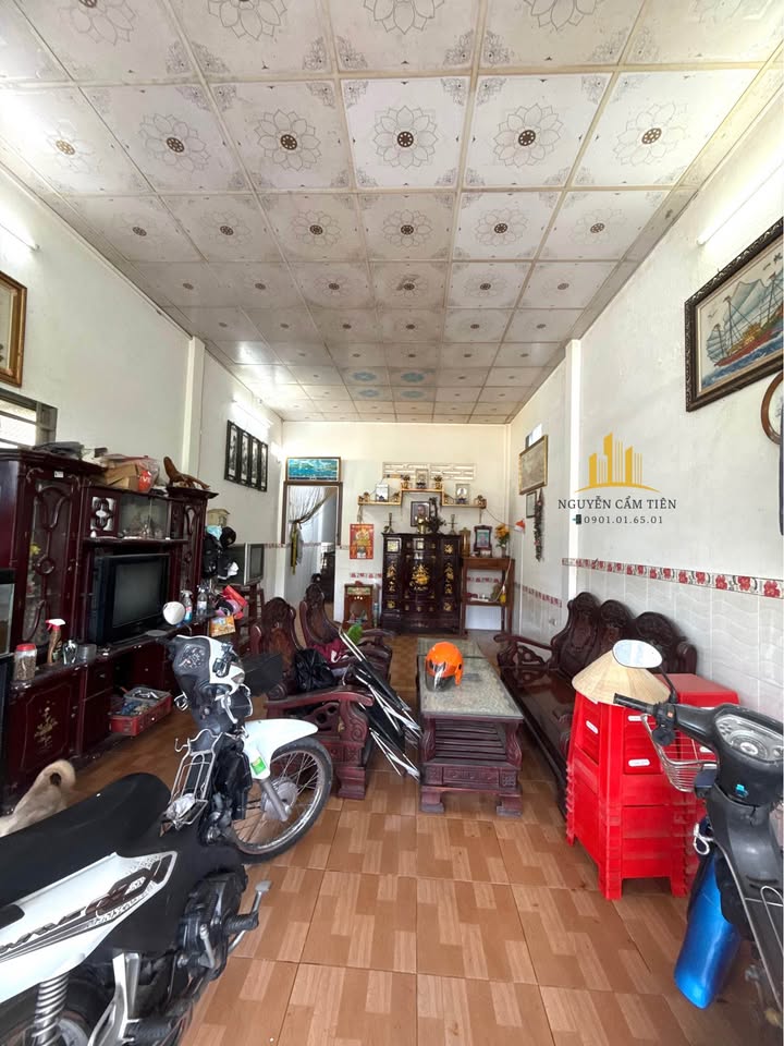 Nhà cấp 4 đường Văn Tấn Bảy, Cao Lãnh 150m² giá 1.55 tỷ - Hậu giáp sông mát mẻ!