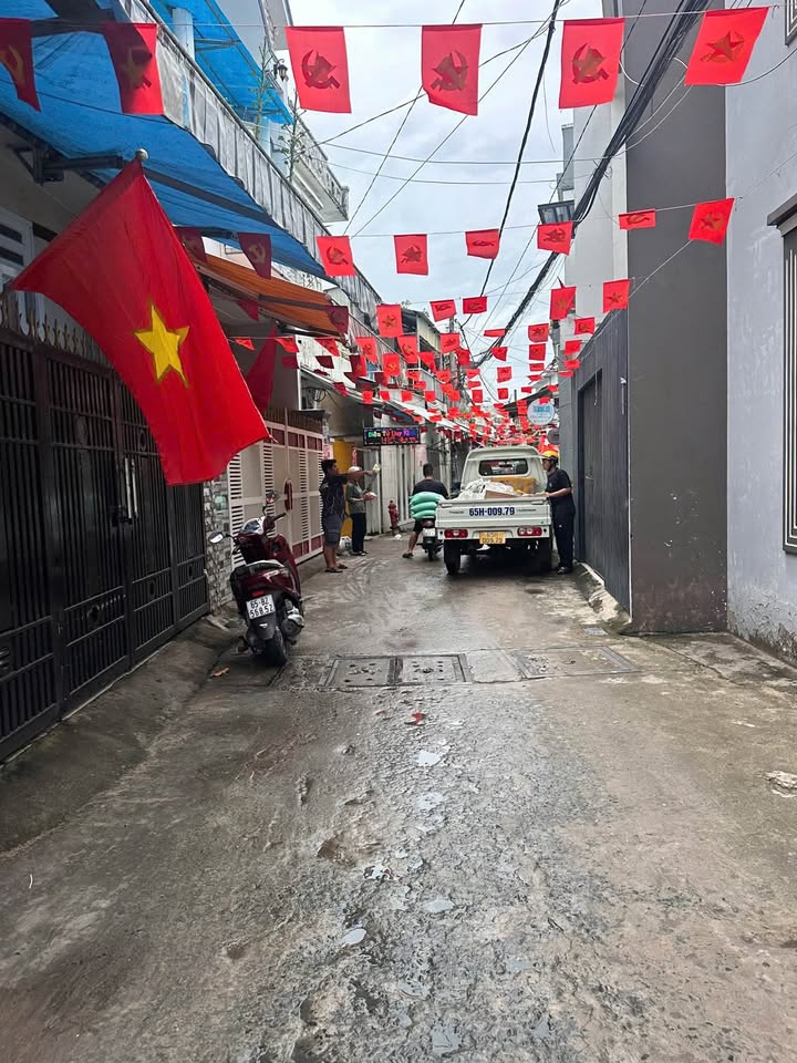 Nhà trệt cho thuê mặt tiền hẻm đường Trần Hưng Đạo, Ninh Kiều, Cần Thơ - Giá 5.5 triệu/tháng, thuận tiện kinh doanh!