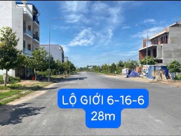 Nhà cho thuê tại KDC Tân Phú, Cái Răng, 304m² giá 12 triệu - Nội thất đầy đủ, tiện nghi!