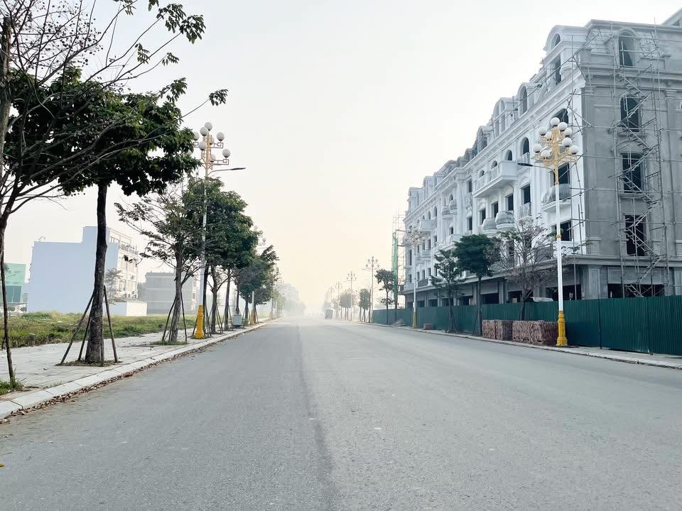 Shophouse 5 tầng Bắc Đầm Vạc Vĩnh Yên 108m² giá 9.x tỷ - Địa điểm kinh doanh lý tưởng!