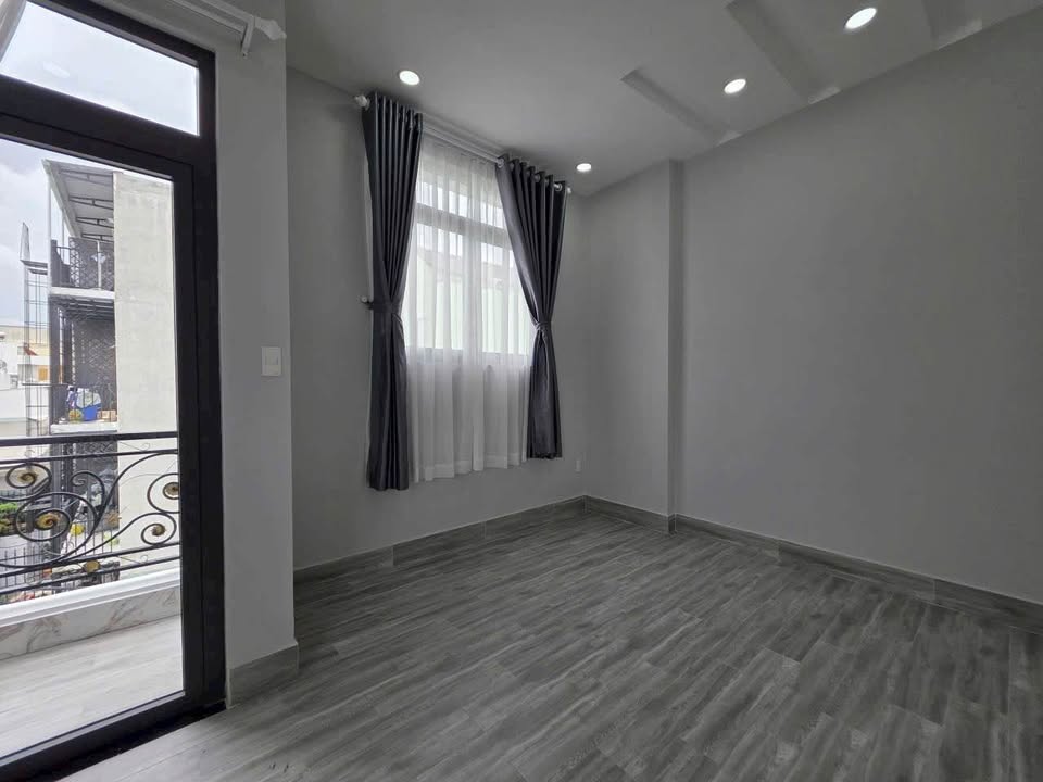 Nhà hẻm 935 Huỳnh Tấn Phát, Q7 70m² giá 7.95 tỷ - Sổ hồng riêng, dọn vào ở ngay!