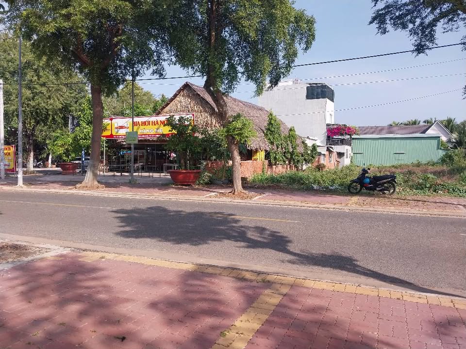 Đất mặt tiền Thị Trấn Long Điền 162m² giá 2.99 tỷ - Sổ hồng chính chủ!