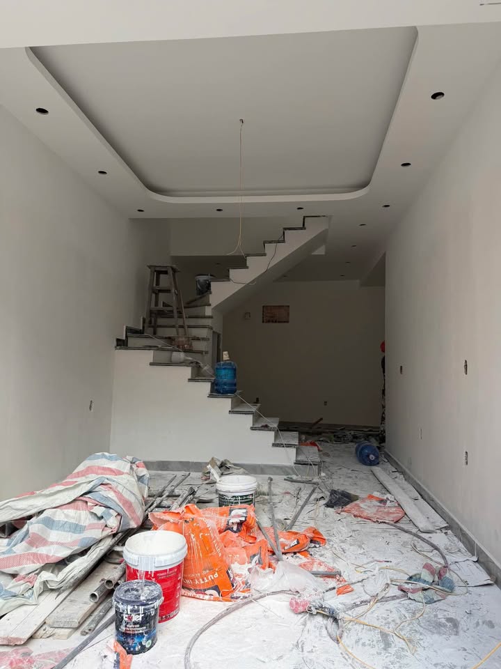 Nhà lô góc 37m² ngõ 122 Đình Đông giá chỉ 2.99 tỷ - Sẵn sàng đón Tết!