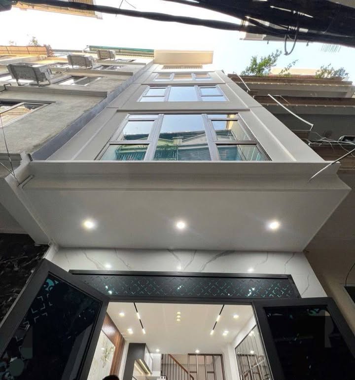 Nhà La Thành Ngọc Khánh 34m² 6 tầng thang máy giá 8.85 tỷ - Đầy đủ tiện nghi, sẵn sàng ở ngay!