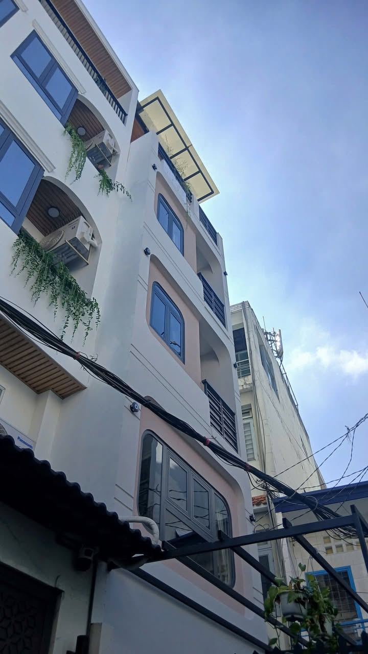 Nhà phố lô góc 42m² Phan Xích Long, Phú Nhuận chỉ 6.9 tỷ - Đẹp lung linh, ở ngay!