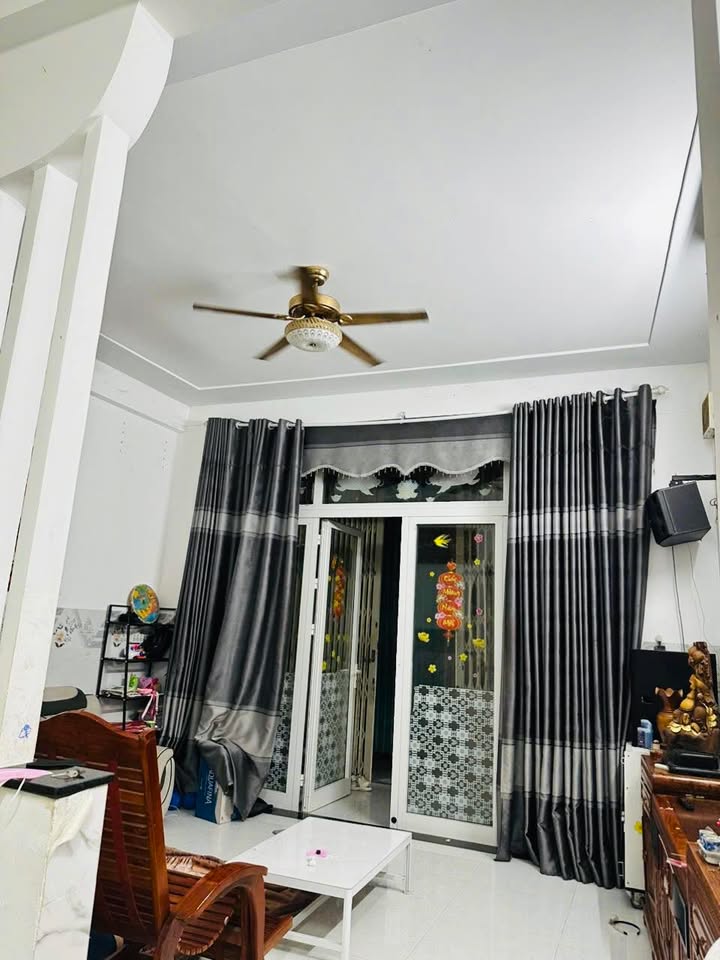 Nhà 2 tầng đẹp tại Hẻm Nguyễn Thông, Quảng Phú 62m² giá 1.19 tỷ - Chính chủ bán!