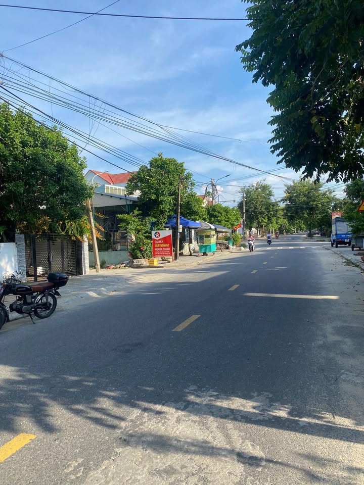 Nhà cấp 4 Tân An Hội An 100m² giá 4.3 tỷ - Mặt tiền đường nhựa thông