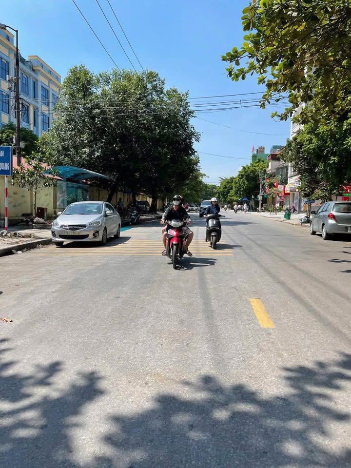 Nhà mặt phố Hải Thượng Lãn Ông Thanh Hóa 70m² giá 6 tỷ - Đối diện bệnh viện Đa Khoa!