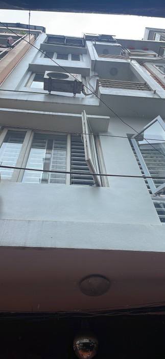 Căn hộ Lạc Long Quân 49m² giá 14 tỷ - Dòng tiền 50 triệu/tháng hấp dẫn!