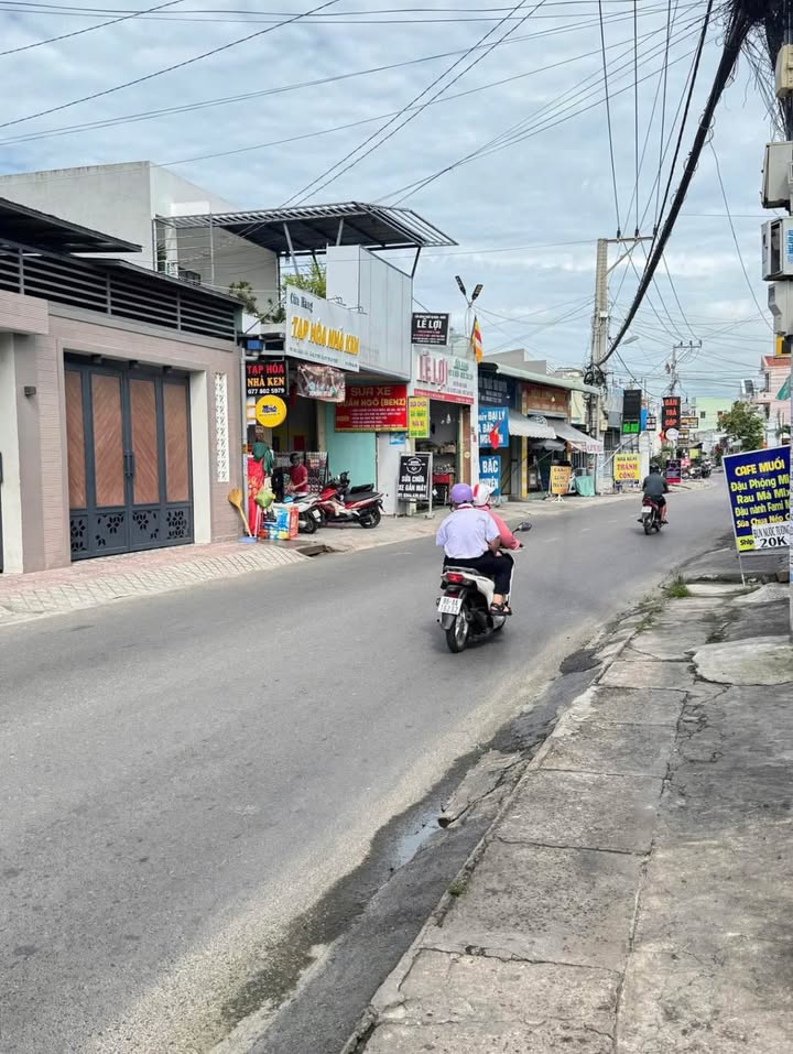 Đất mặt tiền Đặng Văn Lãnh, Xuân An, 208m² giá 5.4 tỷ - Cơ hội đầu tư tuyệt vời!