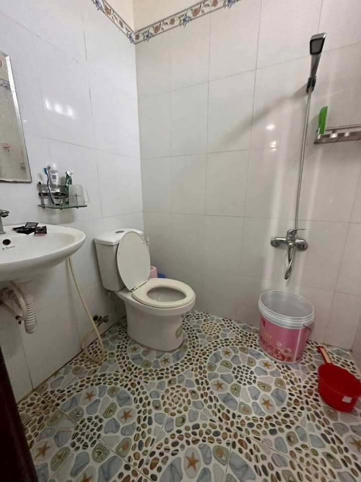 Nhà cấp 3 Hàm Thắng 135m² giá 2.5 tỷ - Thiết kế hiện đại, ô tô vào tận nhà!