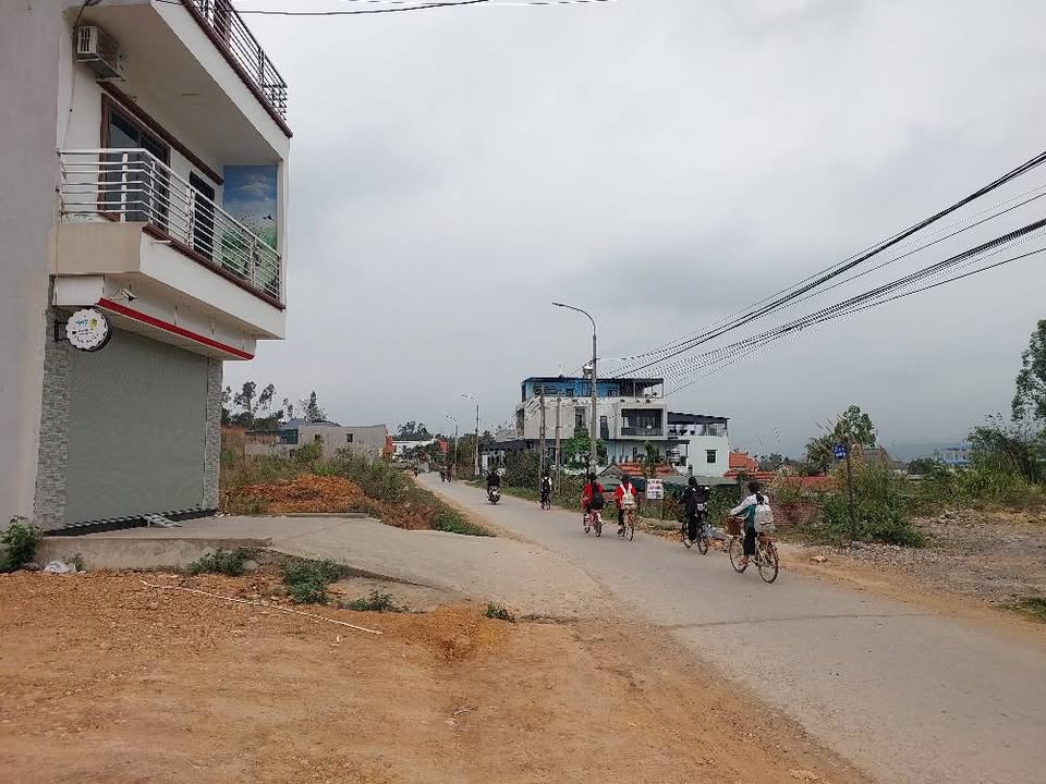 Đất nền mặt đường chính Mai Hòa, Quảng Yên 300m² chỉ 4.614 tỷ - Cơ hội đầu tư hấp dẫn!