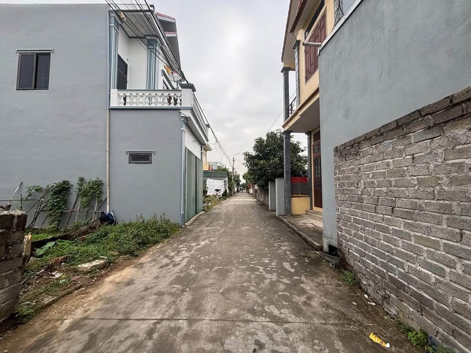 Đất Ninh Sơn Hoa Lư 80m² giá 2 tỷ - Đường ô tô, kinh doanh thuận lợi!