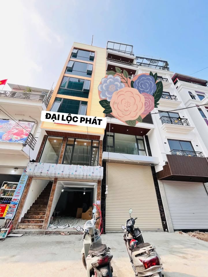 Cho thuê văn phòng mặt phố Nguyễn Lam, Phúc Đồng 50m² - Thiết kế thông sàn, thang máy hiện đại!