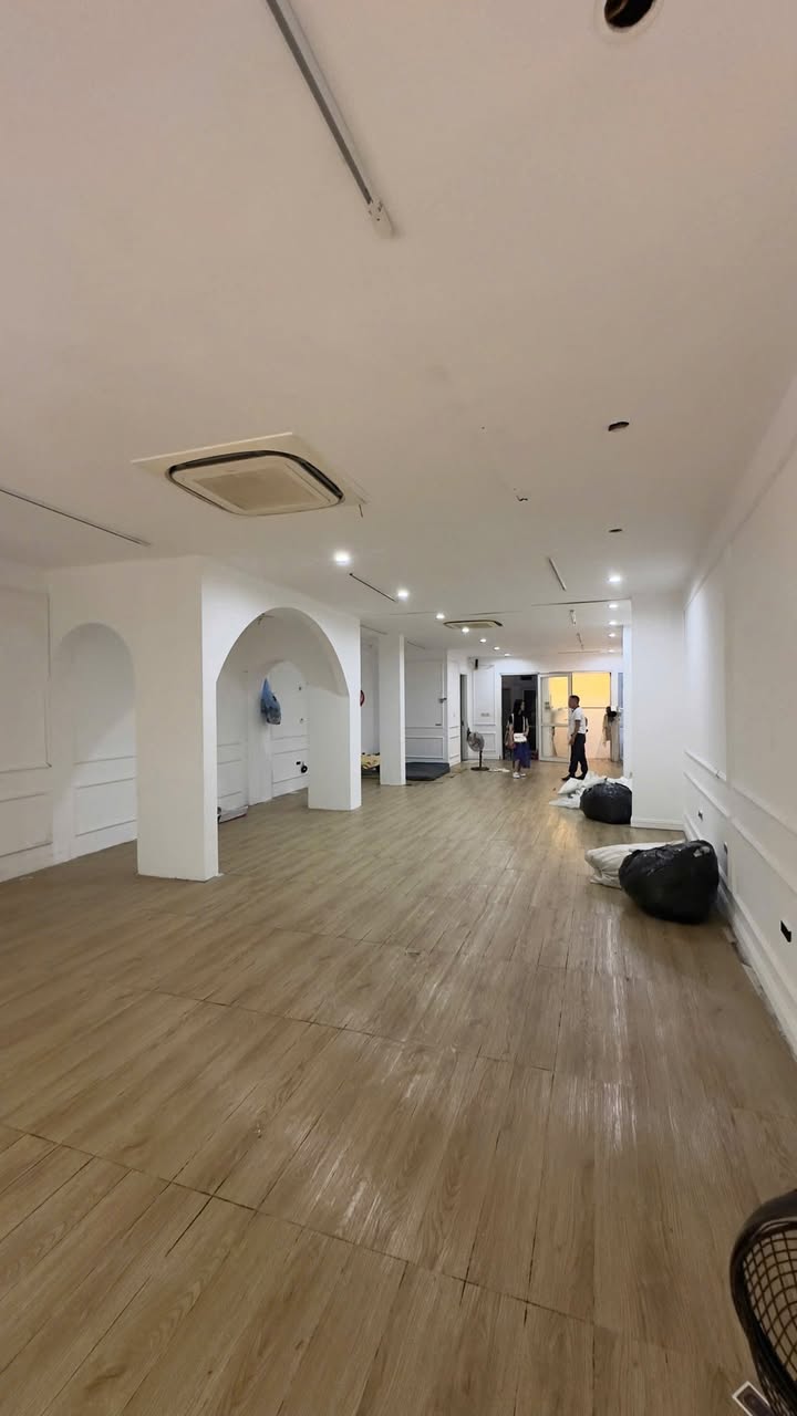 Cho thuê mặt bằng tầng 2 phố Tuệ Tĩnh 120m² - Không gian hiện đại, riêng biệt!