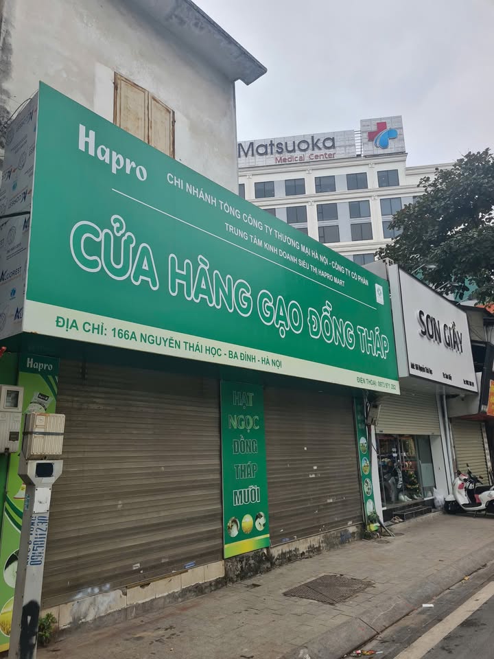 Nhà phố cho thuê 166 Nguyễn Thái Học, Ba Đình 90m² - Vị trí đẹp, dễ kinh doanh!