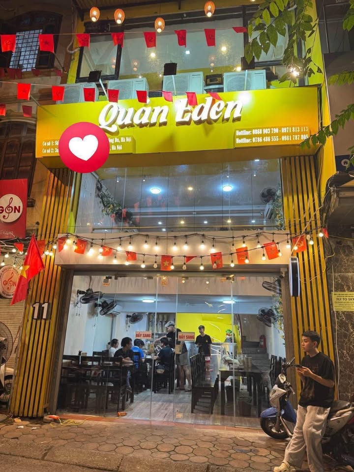 Nhà phố cho thuê Duy Tân 120m² giá thỏa thuận - Khu vực văn phòng sầm uất!