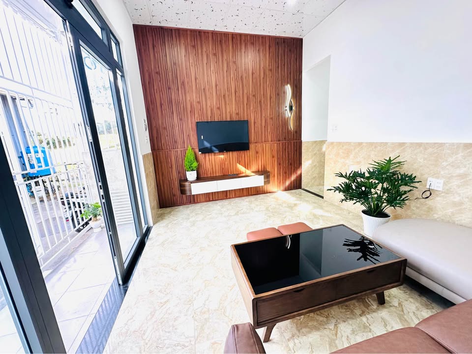 Nhà kiên cố đường Trần Đại Nghĩa, Đà Lạt 70m² chỉ 2.1 tỷ - Ô tô vào tận cửa!