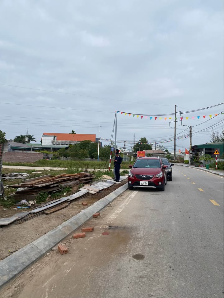 Đất mặt đường Hồng Phong Móng Cái 100m² giá 1.1 tỷ - Đầu tư sinh lời ngay!