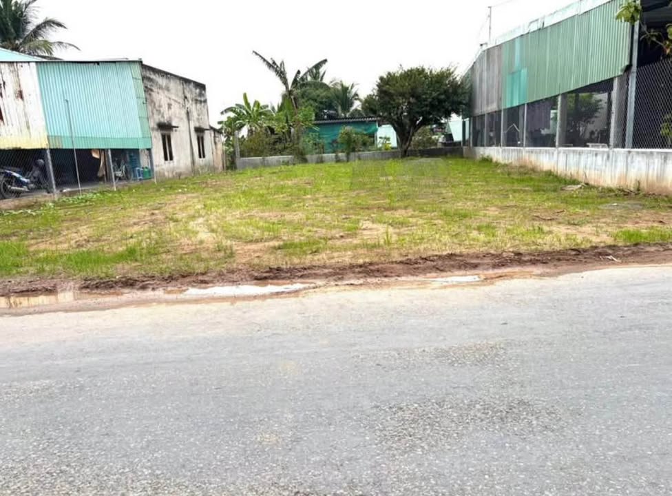 Đất thổ cư Khánh Hậu Tân An 120m² giá 1.65 tỷ - Đầu tư sinh lời ngay!