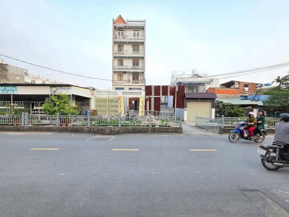 Bán tòa nhà căn hộ dịch vụ tại đường TX31, phường Thạnh Xuân, 197.5m² giá 7.9 tỷ - Cơ hội đầu tư sinh lời!