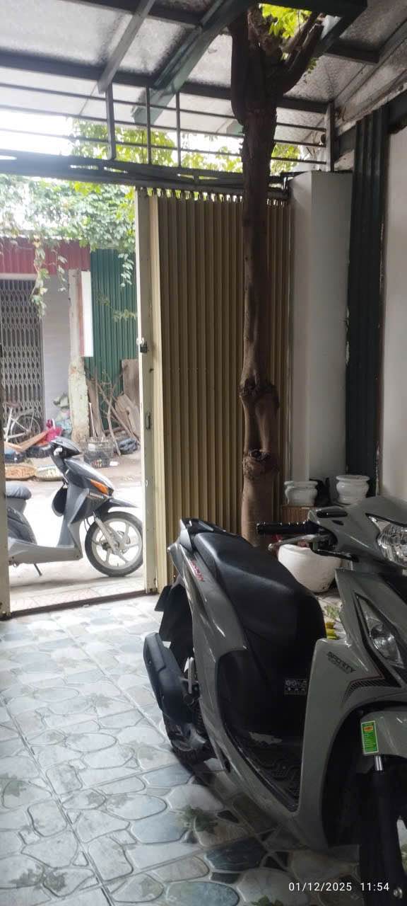 Nhà 2.5 tầng đường Nguyễn Tĩnh, 55m² giá 3 tỷ - Vị trí đắc địa gần chợ đầu mối!