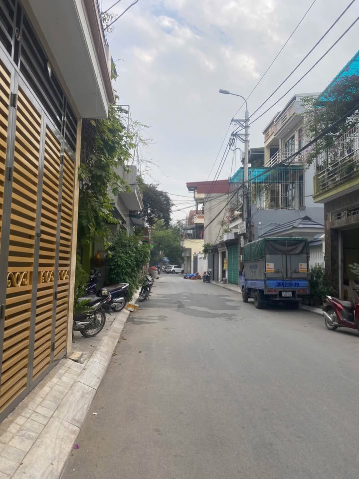 Nhà 2,5 Tầng Đặng Tiến Đông, Thanh Hóa 53m² giá 2 tỷ - Tiện ích đầy đủ!