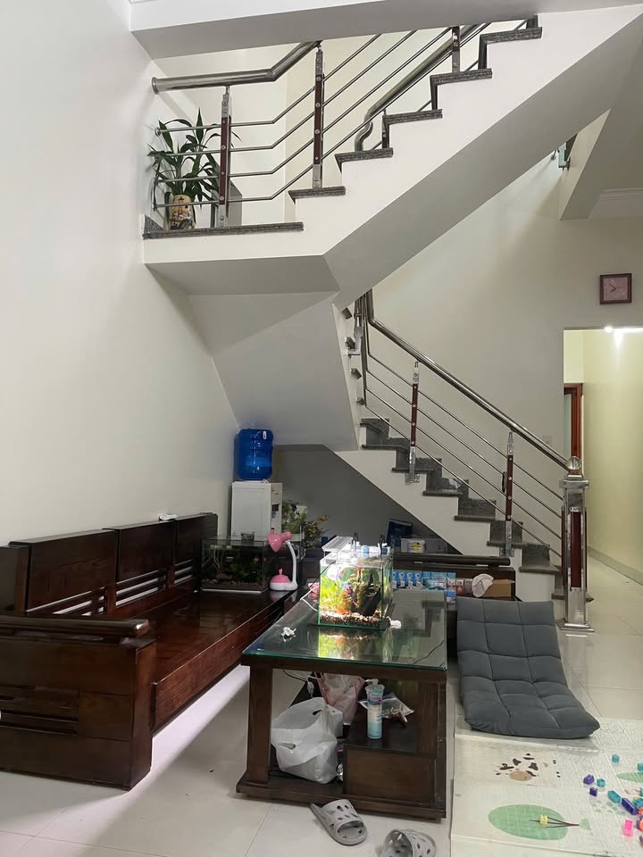 Nhà 2 tầng đẹp tại Nam Hồng, 80m² giá 2 tỷ - Sẵn sàng vào ở ngay!