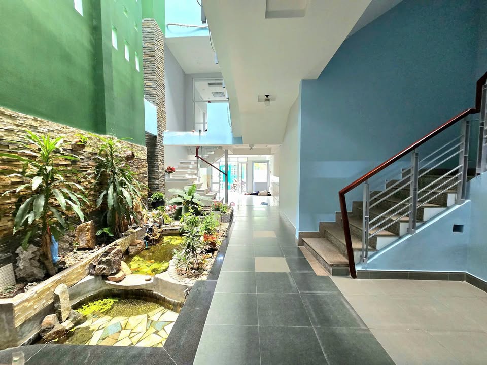 Nhà mặt tiền Phan Đăng Lưu, Phú Nhuận 140m² giá 25 tỷ - Đầu tư sinh lời ngay!