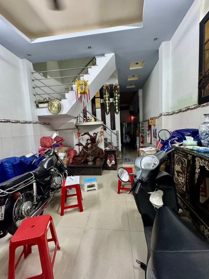 Nhà phố 762 Hồng Bàng, Quận 11, diện tích 45.6m² giá 6.6 tỷ - Pháp lý chuẩn, tiện ở và cho thuê!