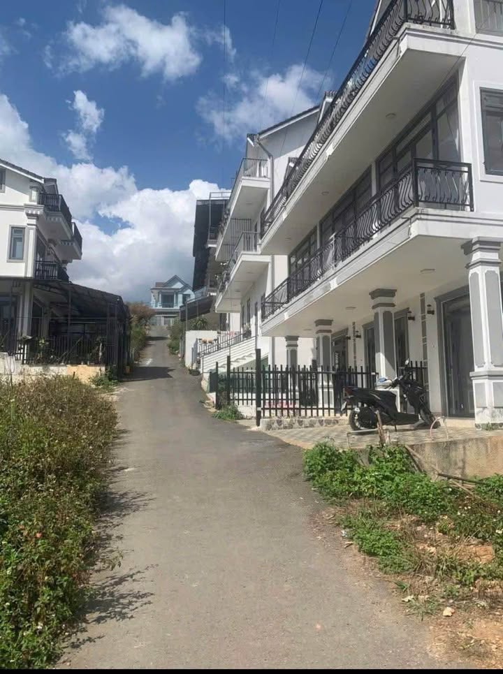 Nhà riêng khu dân cư Hòn Bồ, Đà Lạt 70m² giá 3.6 tỷ - Chính chủ bán gấp!