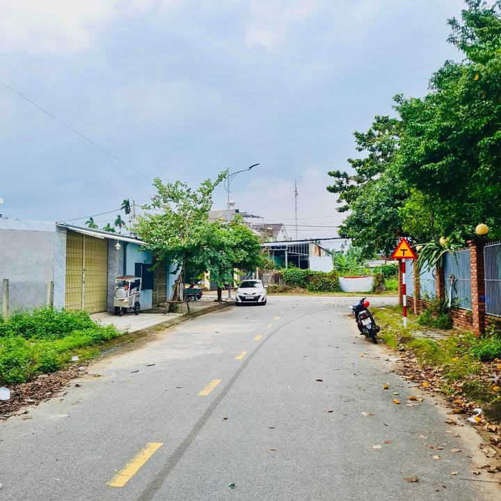 Lô đất KDC Lê Quý Đôn Nghĩa Lộ 90m² giá 1 tỷ - View công viên thoáng mát!