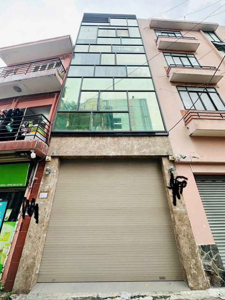 Nhà riêng Phan Đăng Lưu, Phú Nhuận 83m² giá 14.3 tỷ - Thiết kế văn phòng hiện đại!