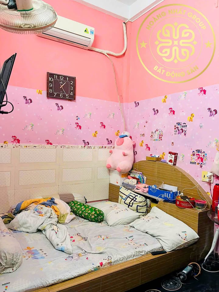 Nhà đẹp 1 trệt 1 lầu tại P.8 Cà Mau 80m² giá 4.8 tỷ - Gần bờ hồ, sân đậu ô tô